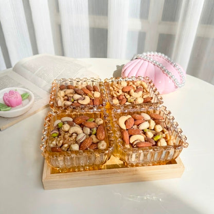 Square Hearts Tasaly Set