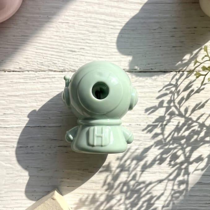 Astronaut Sharpener