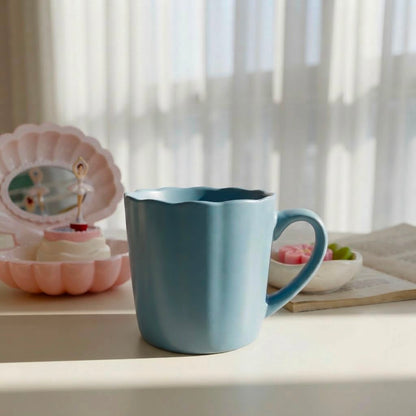 Wavy Rim Mug