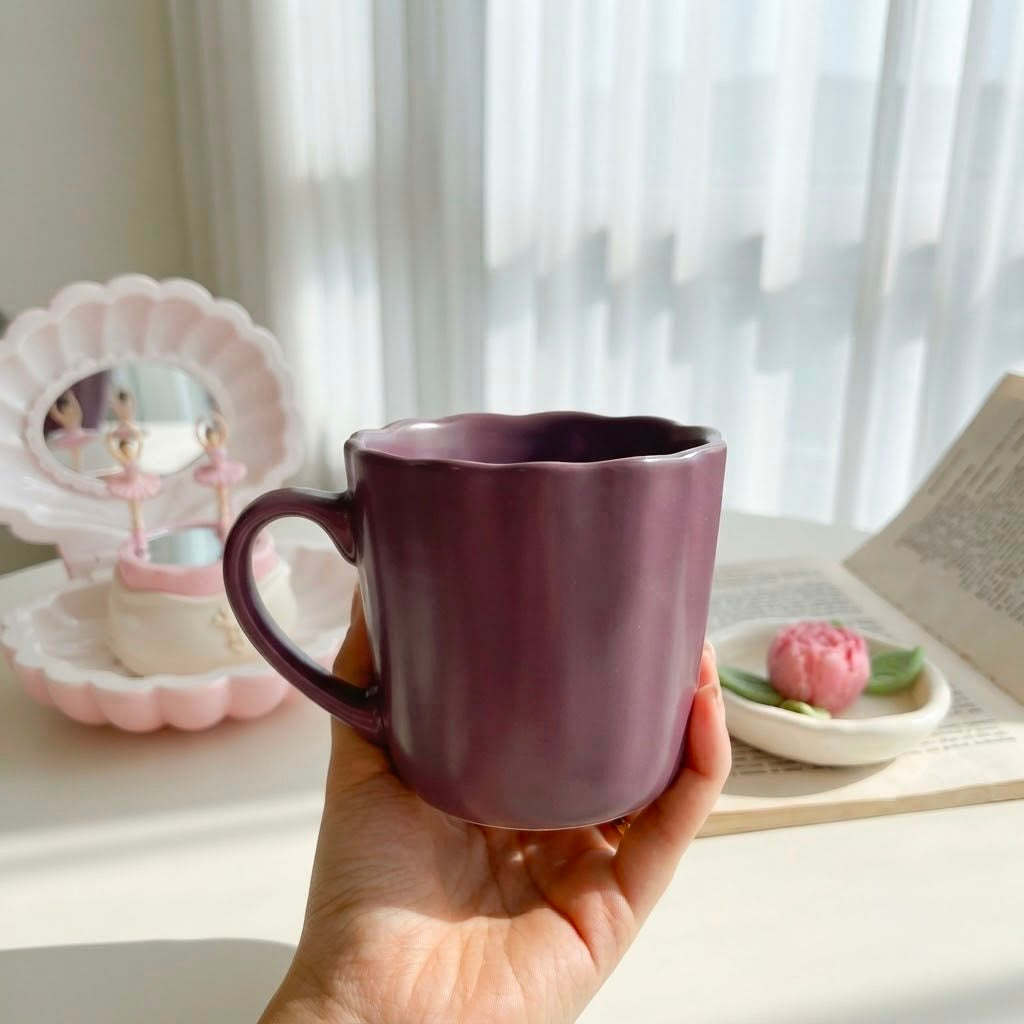 Wavy Rim Mug