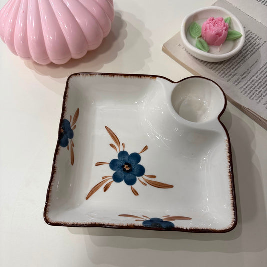 Rustic Petal Sauce Plate