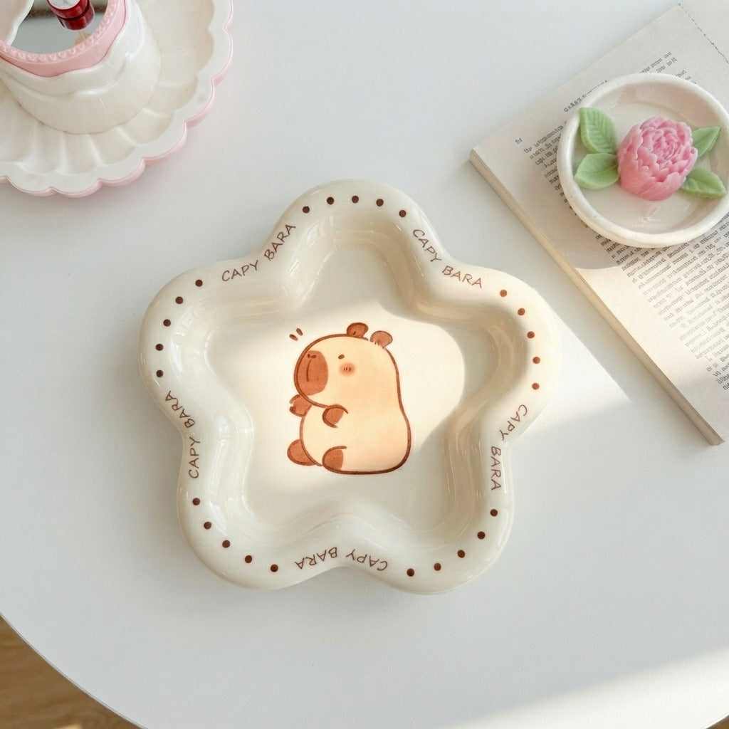 Capybara Star Plate