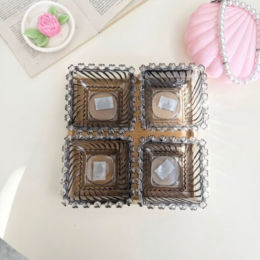 Square Hearts Tasaly Set