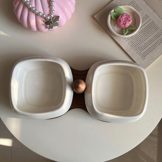 Square Hosting Duo