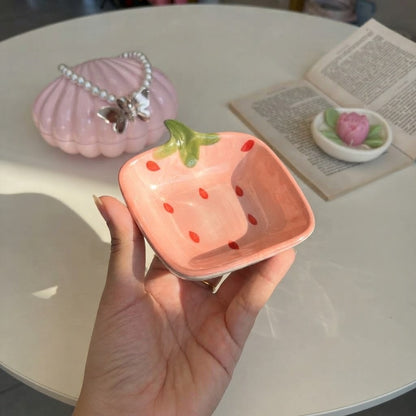 Strawberry Sauce Bowl