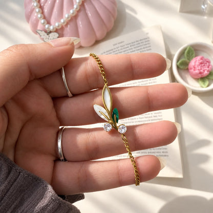 Leaf Diamond Necklace